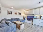 Cheap 2 bedroom maisonette for rent in Buttermere Close,...