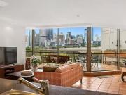 Cheap 2 BR 7/26 Lower River Terrace, South Brisbane, QLD...