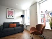 For Rent! 2 BR Oldham Street