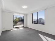 Deal! 35A/7 Herbert Street, St Leonards Apartment for...