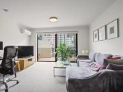 Cozy 39/49 Russell Street, SOUTH BRISBANE Apartment for...