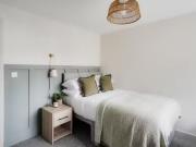 Just in! 3 BA 1 bedroom terraced house for rent in...