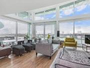 Just in! 3 BA 3 bedroom flat for rent in Cinnabar Wharf...