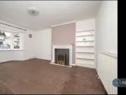 Just in! 3 bedroom end of terrace house for rent in...