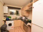 Cheap 3 bedroom flat for rent in Clarkson Court,...