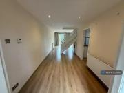 Just in! 3 bedroom semi detached house for rent in...