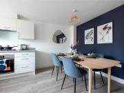 Cozy 3 bedroom semi detached house for rent in Leaf...