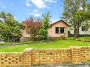 For Rent! 3 BR 15 Furlonger Street, Traralgon, VIC 3844