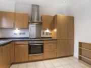 Cheap 4 bedroom property to let in Lark Hill, Oxford,...