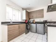 Cozy 4 bedroom terraced house for rent in Drying Shed... Cozy 4 bedroom terraced house for rent in Drying Shed...