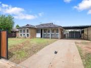 Rental! 4 BR 53 Westmelton Drive, Melton West, VIC 3337