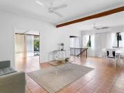 Just in! 5/11 Georgina Street, Woody Point, QLD 4019