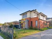 Cheap 5 BR 1/11 Fortuna Street, CLAYTON, VIC 3168 House for.