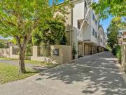 Unique 6/23 Bath Street, Labrador, QLD 4215