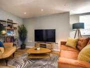 Unique 6 BR Catharine Street