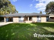 Deal! 7 Barnes Way, Mandurah, WA 6210