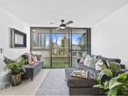 Cheap 8/19 Fern Street, SURFERS PARADISE Apartment for...