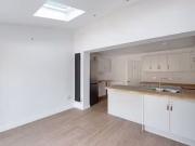 Cozy Detached house to rent in Old Barn View, Godalming GU7