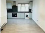 Rental! Flat to rent in Barnard Close, London SE18