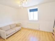 Deal! Flat to rent in Dollis Road, Mill Hill East NW7