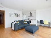 Unique Flat to rent in Featherstone Street, Clerkenwell EC1Y