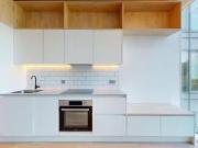 Nice Flat to rent in Great West Road, Brentford TW8