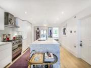 Charming Flat to rent in Kensington Park Road, London W11