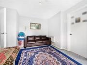 Just in! Flat to rent in Streamside Close, Edmonton...