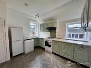 Cheap Property to rent in 4 Chalmers Flats, Urquhart...