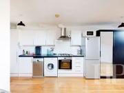 Unique Studio to rent in Three Bridges Road, Crawley RH10