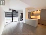 Just in! Th10 55 Charles Street E, Toronto, ON, M4Y 0J1 le.