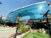 Rented Office Above Nandos Caf in Paris Plaza F 11...