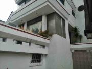 RENTO AMPLIA CASA 4 HABITACIONES MÁS UN CUARTO DE...