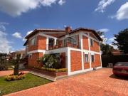 Rento amplia casa campestre con ascensor