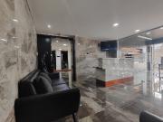 RENTO AMPLIA OFICINA EN AMAZONAS Y ROCA AN