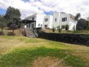 rento Amplia y moderna casa en Tumbaco