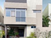RENTO BELLA Y FUNCIONAL CASA