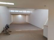 RENTO BODEGA CON OFICINAS EN 1ER PISO, COLONIA LA...