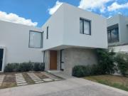 RENTO CASA EN CONDOMINIO AMARA GRAND ALTOS JURIQUILLA...