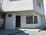 RENTO casa en palmas 3 recámaras con patio