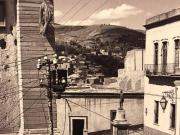 RENTO CASA FRENTE A LA ENTRADA DEL MUSEO ALHÓNDIGA DE...