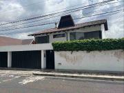 RENTO CASA INDEPENDIENTE PARA VIVIENDA O EMPRESA SECTOR...