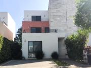 Rento Casa Nueva en Fraccionamiento Villas del Campo,...