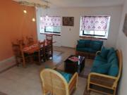 RENTO DEPARTAMENTO AMUEBLADO MUY AMPLIO EXCELENTE UBICACION