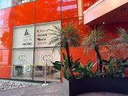 rento departamento con muebles amplio en avenida santa fe