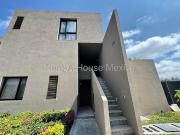 Rento departamento pb en inspira zibata 3 recamaras 2...