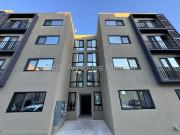 Rento departamento pb en villas del refugio con...