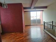 RENTO DUPLEX CON BALCON EXCELENTE SECTOR COLON