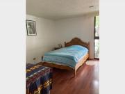 Rento habitación amplia y luminosa, muy cerca del centro...