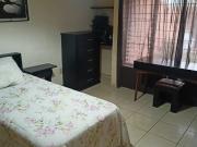 rento habitaciones independientes con baño propio, o un...